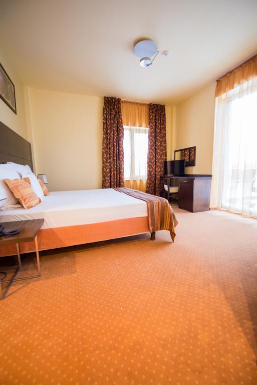 Imago Boutique Hotel Mamaia Quarto foto