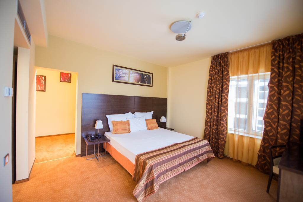 Imago Boutique Hotel Mamaia Quarto foto